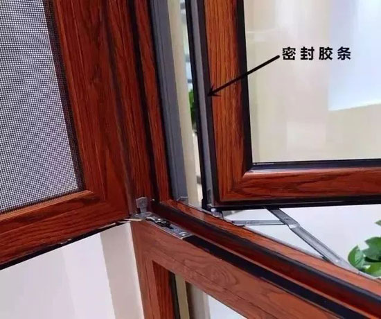 關注老年人健康，共筑希望——紅橡樹高端凈音門窗
