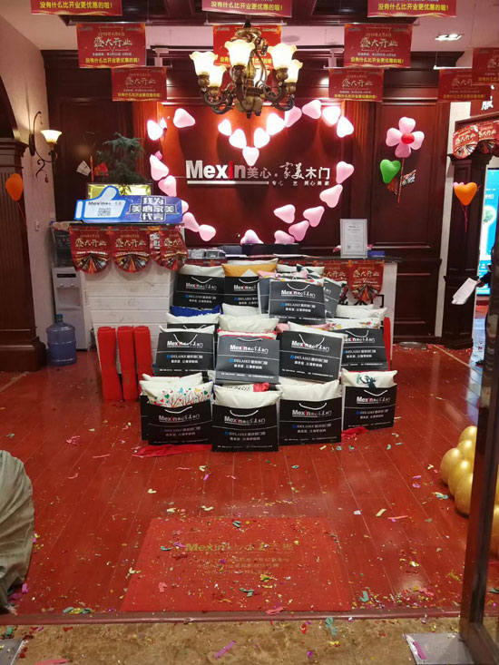 喜報(bào)！德來(lái)客門窗銅仁旗艦店盛世起航