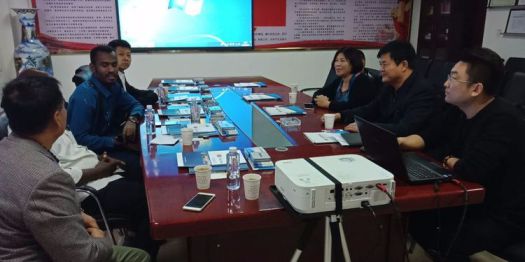 蘇丹共和國(guó)阿里董事長(zhǎng)與雙玉防水集團(tuán)達(dá)成戰(zhàn)略合作協(xié)議