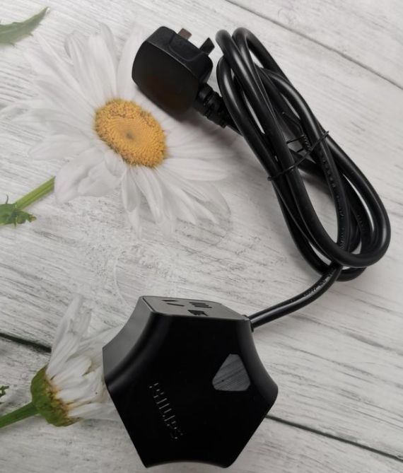 有了飛利浦摩天輪系列插座，充電器什么的都是浮云！