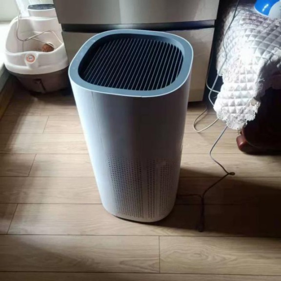華為空氣凈化器深層凈化，保障家人的健康呼吸環(huán)境