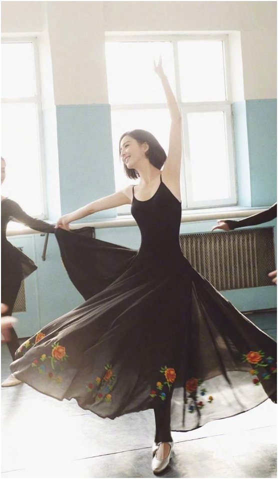 佟麗婭與合生雅居6年深度合作，時間見證定制品牌實力